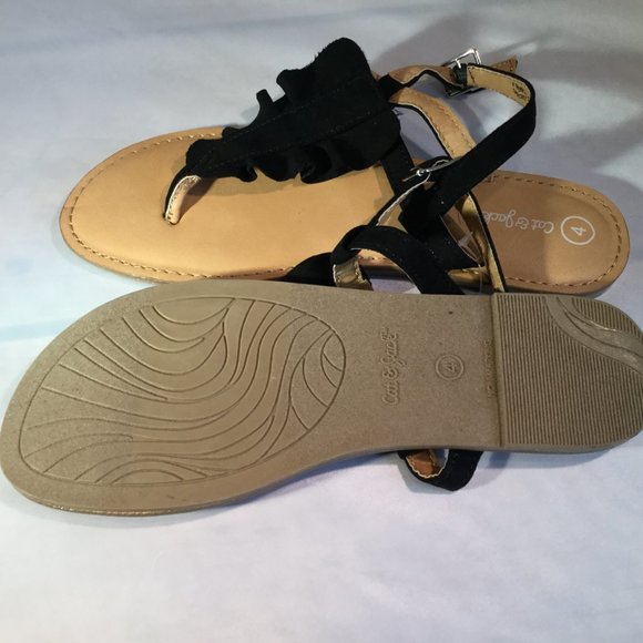 Naomi Ruffle Thong Sandals - Cat & Jack™ - Picture 3 of 3